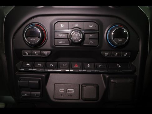 Used 2021 Chevrolet Silverado 1500 LTZ w/ LTZ Premium Package image 30