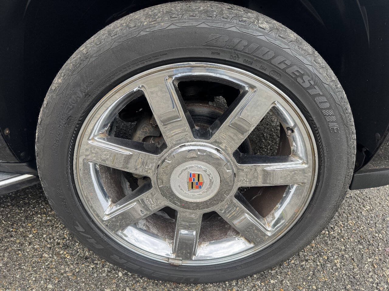 Used 2011 Cadillac Escalade ESV AWD w/ Livery Package image 16