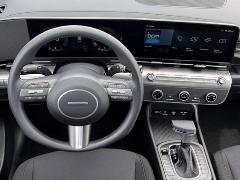 New 2026 Hyundai Kona SE image 17