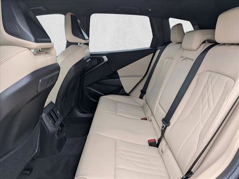 Certified 2025 BMW X3 xDrive30i w/ M Sport Package image 18