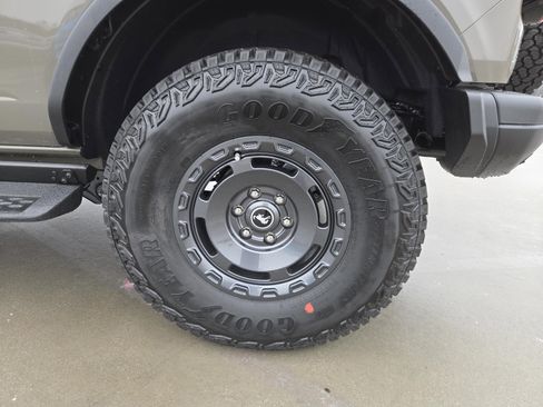 New 2025 Ford Bronco Badlands image 31