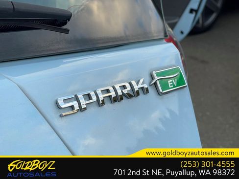 Used 2015 Chevrolet Spark LT FWD image 21