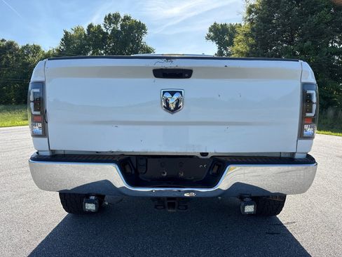 Used 2012 RAM 2500 ST w/ Chrome Appearance Group AWD/4WD image 4