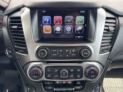 Used 2019 Chevrolet Suburban Premier AWD/4WD image 10