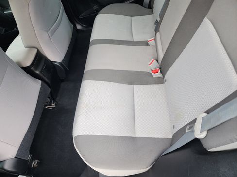 Used 2017 Toyota Corolla LE image 13