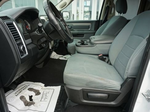 Used 2017 RAM 1500 Classic SLT RWD image 20