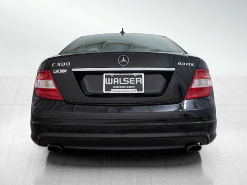 Used 2010 Mercedes-Benz C 300 4MATIC Sedan image 4