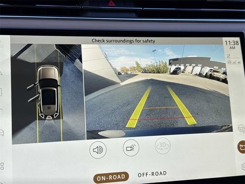 Certified 2023 Land Rover Range Rover SE image 24