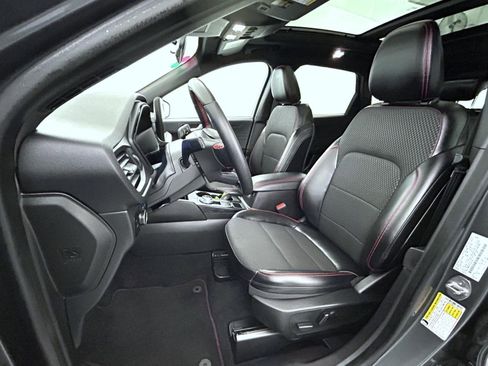Used 2023 Ford Escape ST-Line w/ Tech Pack #1 AWD/4WD image 10