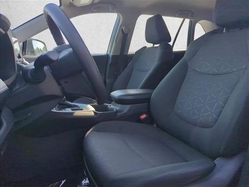 Used 2024 Toyota RAV4 XLE image 17