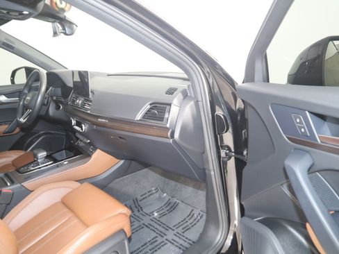 Used 2023 Audi Q5 2.0T Prestige w/ Prestige Package AWD/4WD image 44