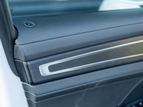 Certified 2023 Porsche Panamera 4 Platinum Edition image 17