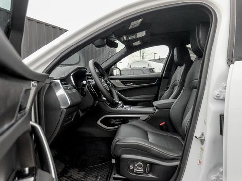 New 2026 Jaguar F-PACE R-Dynamic S image 10