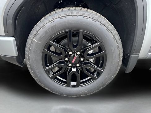 New 2026 GMC Sierra 1500 Elevation w/ Elevation Select Package AWD/4WD image 23