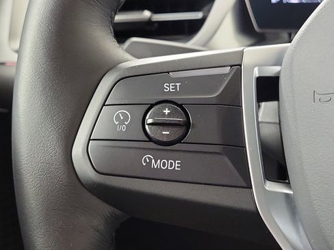 Certified 2025 BMW X2 xDrive28i w/ Premium Package image 13