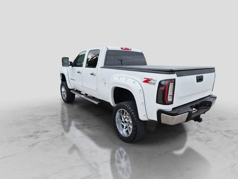 Used 2010 GMC Sierra 2500 SLT AWD/4WD image 6