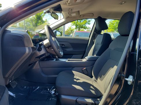New 2026 Nissan Kicks S FWD image 18