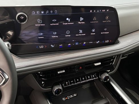 New 2026 Chevrolet Tahoe Z71 w/ Z71 Off-Road Package AWD/4WD image 14