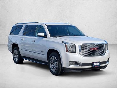 Used 2018 GMC Yukon XL Denali w/ Open Road Package image 3