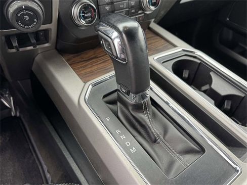 Used 2019 Ford F150 Lariat w/ Equipment Group 502A Luxury image 9