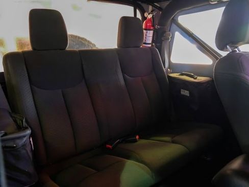 Used 2016 Jeep Wrangler Sport image 31