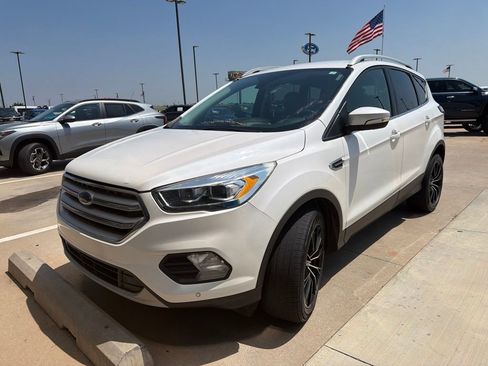 Used 2018 Ford Escape Titanium AWD/4WD image 8