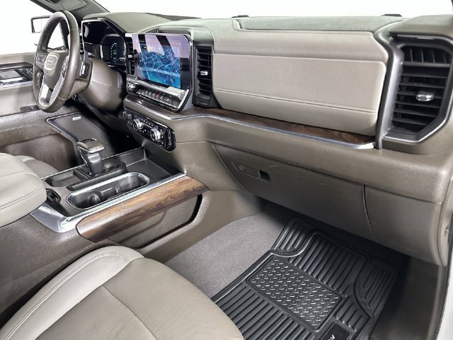 Used 2023 GMC Sierra 1500 SLT w/ SLT Premium Package AWD/4WD image 30