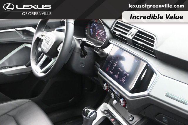 Used 2020 Audi Q3 2.0T Premium w/ Convenience Package AWD/4WD image 33