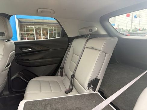 Used 2021 Chevrolet TrailBlazer LT w/ Premium Seating Package AWD/4WD image 8