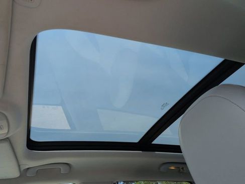 Used 2021 Jeep Compass Latitude w/ Sun and Sound Group image 24