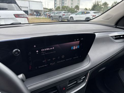 Used 2025 Buick Encore GX Preferred image 22