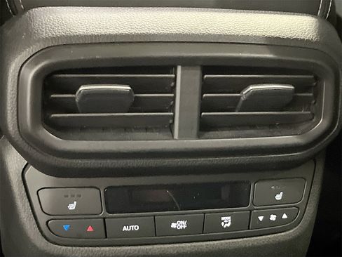 Used 2024 Honda Pilot Elite image 27