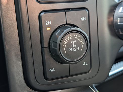 Used 2021 Ford F150 Lariat image 38