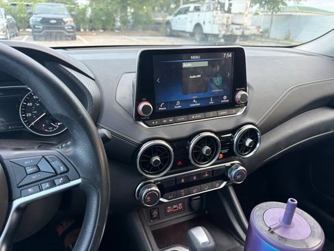 Used 2025 Nissan Sentra SV w/ Trunk Package FWD image 9