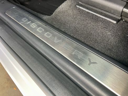 Certified 2024 Land Rover Discovery Sport Dynamic SE image 39