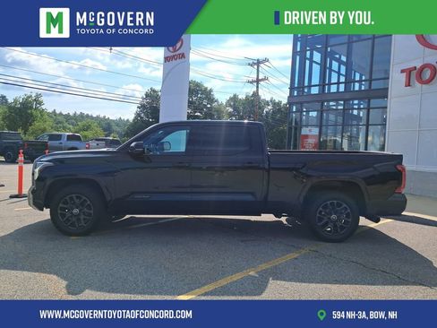 Used 2024 Toyota Tundra Platinum AWD/4WD image 11