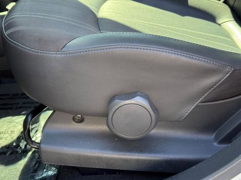 Used 2015 Chevrolet Spark LT image 13