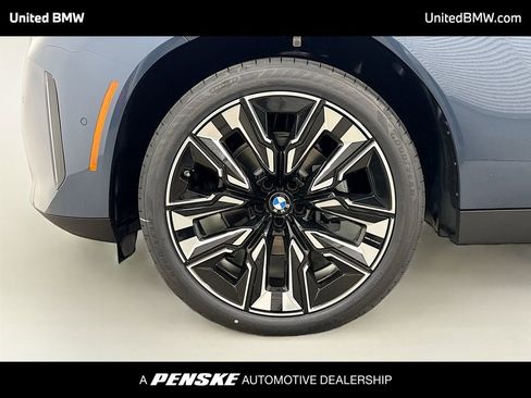 New 2026 BMW X3 xDrive30 w/ Premium Package AWD/4WD image 2