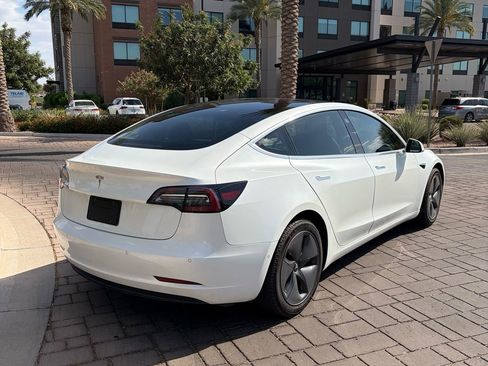 Used 2019 Tesla Model 3 Standard Range Plus RWD image 3