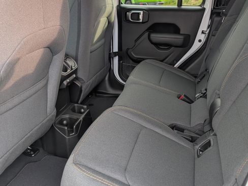 New 2026 Jeep Gladiator Sport image 13