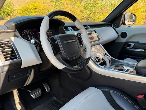 Used 2019 Land Rover Range Rover Sport SVR image 13