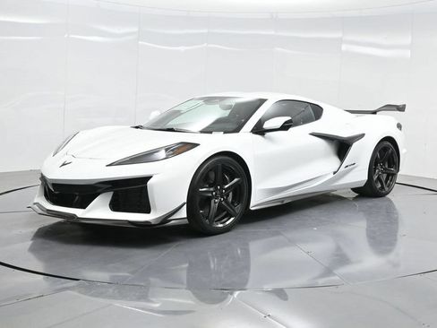 New 2025 Chevrolet Corvette Z06 w/ Z07 Performance Package RWD image 58