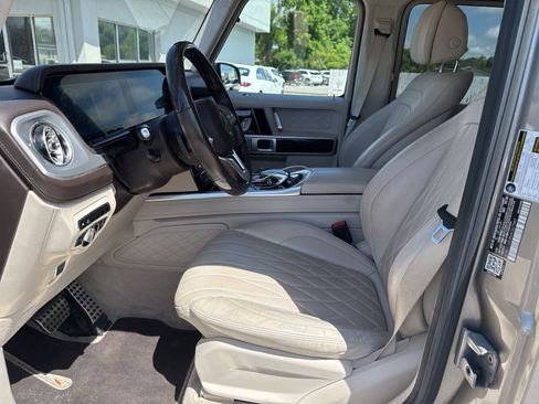 Used 2021 Mercedes-Benz G 550 image 4