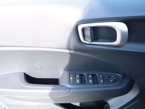 New 2026 Hyundai Venue SEL FWD image 22