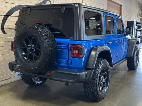 Used 2024 Jeep Wrangler Unlimited AWD/4WD image 5