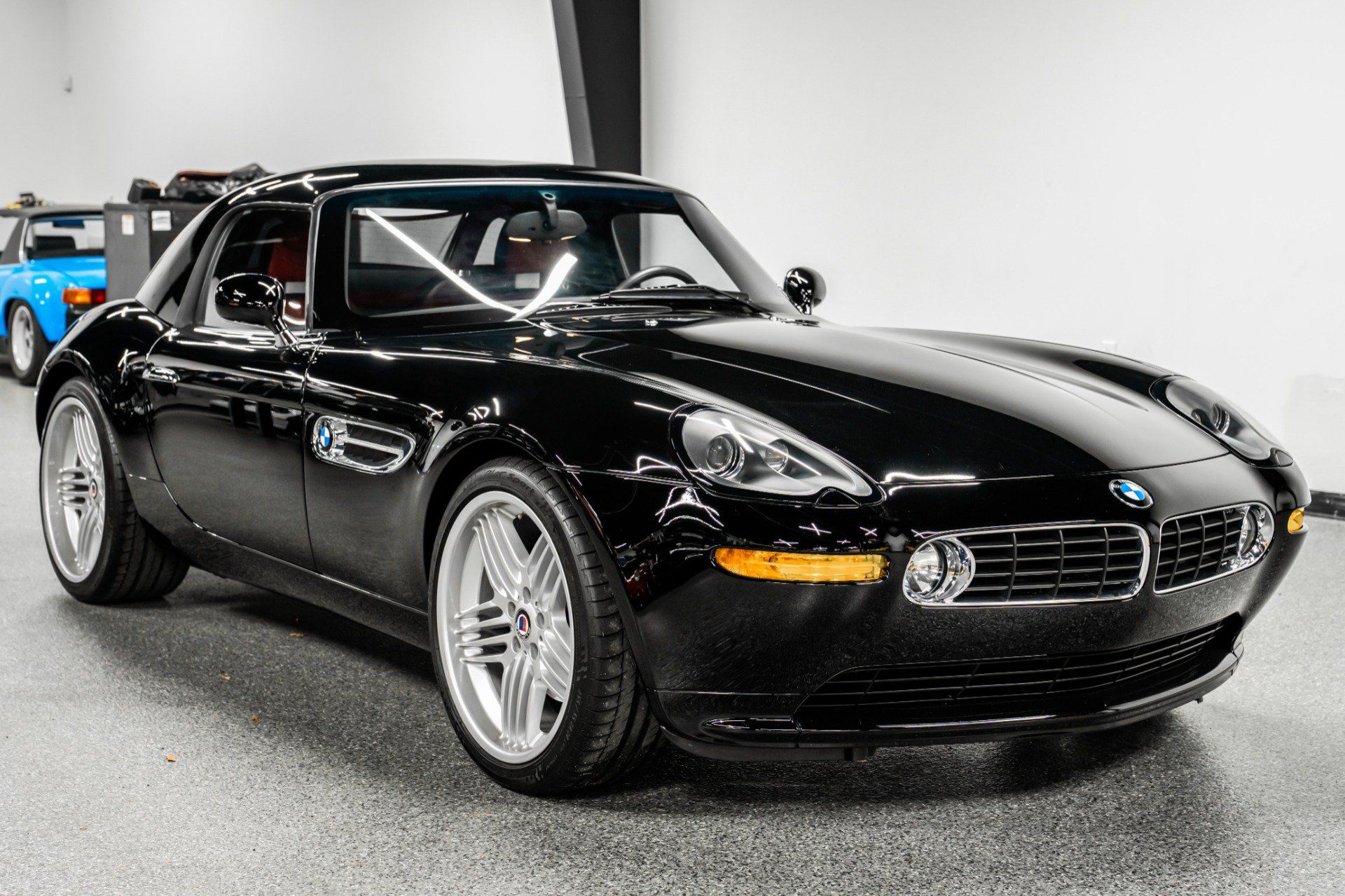 Used 2003 BMW Z8 RWD image 3