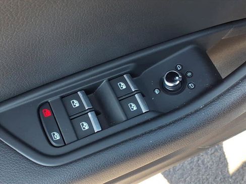 Used 2019 Audi A4 2.0T Premium w/ Convenience Package image 22