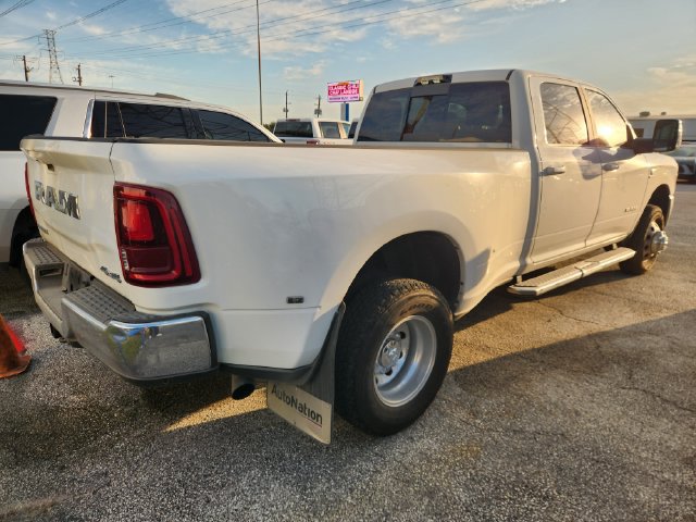 Used 2026 RAM 3500 Laramie AWD/4WD image 5