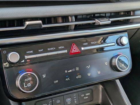 Used 2025 Hyundai Tucson SEL image 21