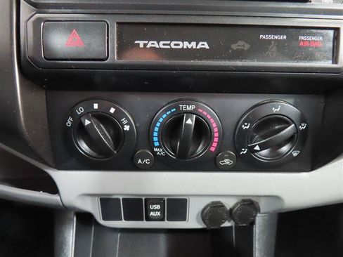 Used 2015 Toyota Tacoma PreRunner w/ Convenience Package RWD image 18